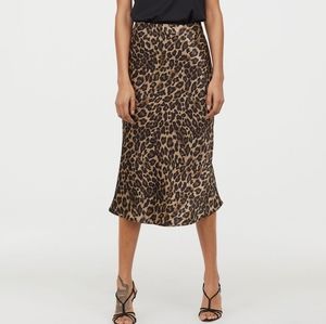 🐆 Leopard print silk midi skirt 🐆